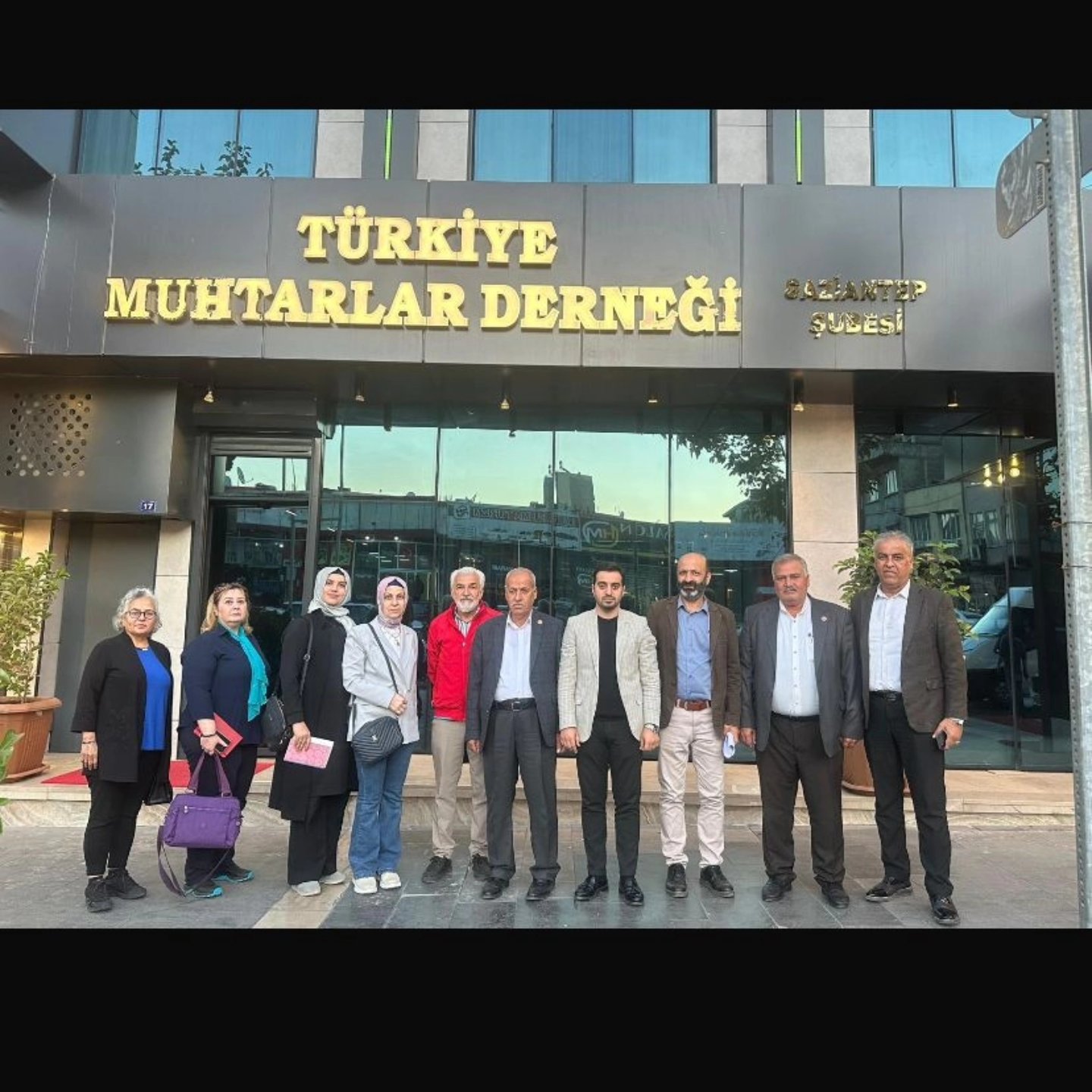  Göç ve Sığınmacılar Grubumuz Türkiye Muhtarlar Derneği Gaziantep Başkanı Sayın Ahmet Titiz'i ziyaret etti